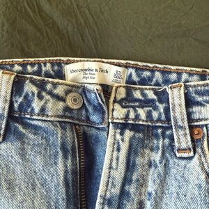 Abercrombie & Fitch High Rise Jeans